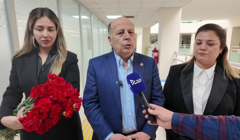 Yüreğir Belediye Başkanı Demirçalı’dan kadın personele 8 Mart ziyareti