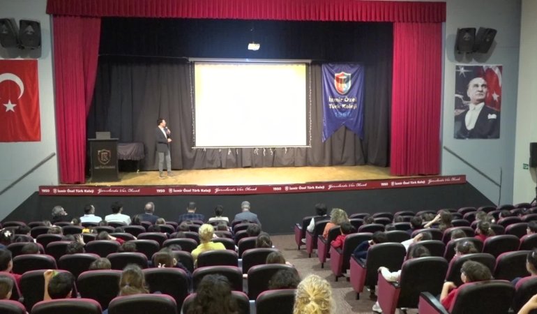 Bornova Belediyesi’nden öğrencilere “Temel Afet Bilinci” eğitimi